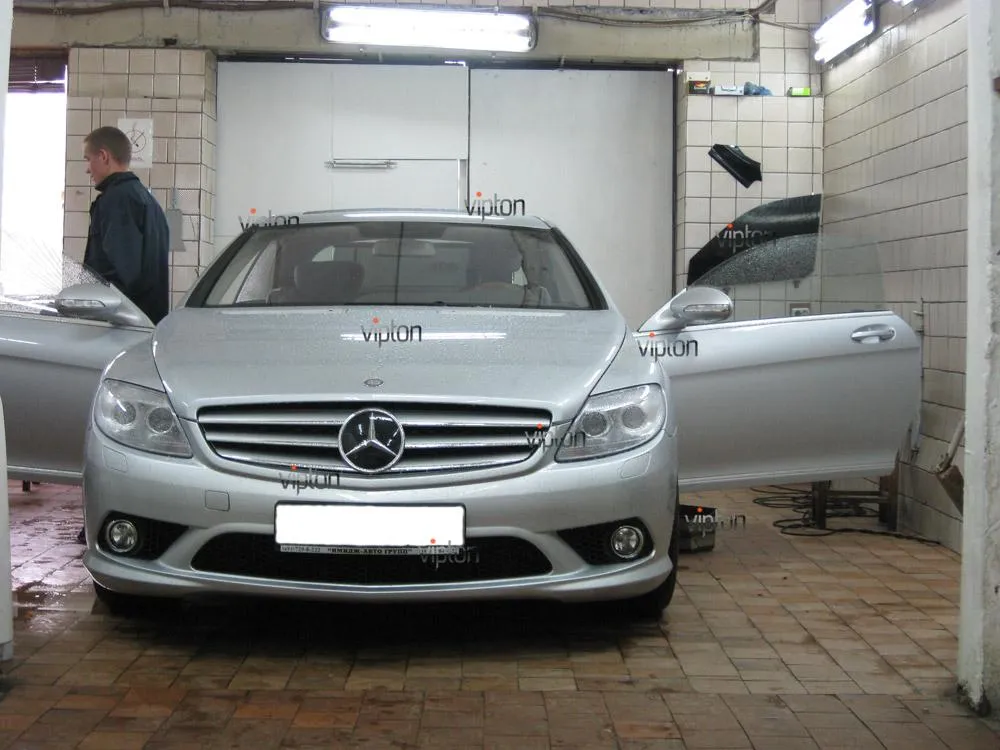 Mercedes-Benz W216