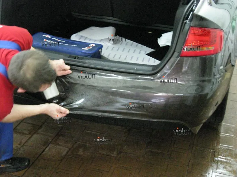 Автомобиль Audi А4. / Нанесение антигравийной защитной пленки VENTURESHIELD. 10 Автомобиль Audi А4. / Нанесение антигравийной защитной пленки VENTURESHIELD. 10