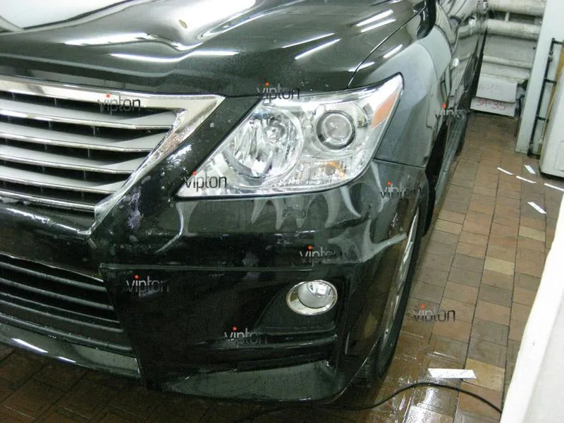 Автомобиль Lexus LX 570 / Нанесение антигравийной пленки VENTURESHIELD. 2 Автомобиль Lexus LX 570 / Нанесение антигравийной пленки VENTURESHIELD. 2