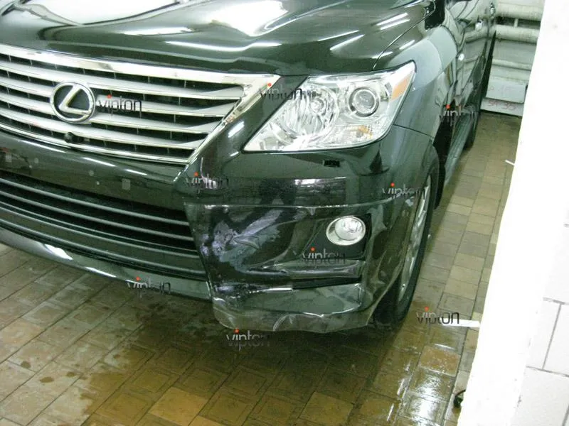 Автомобиль Lexus LX 570 / Нанесение антигравийной пленки VENTURESHIELD. 4 Автомобиль Lexus LX 570 / Нанесение антигравийной пленки VENTURESHIELD. 4