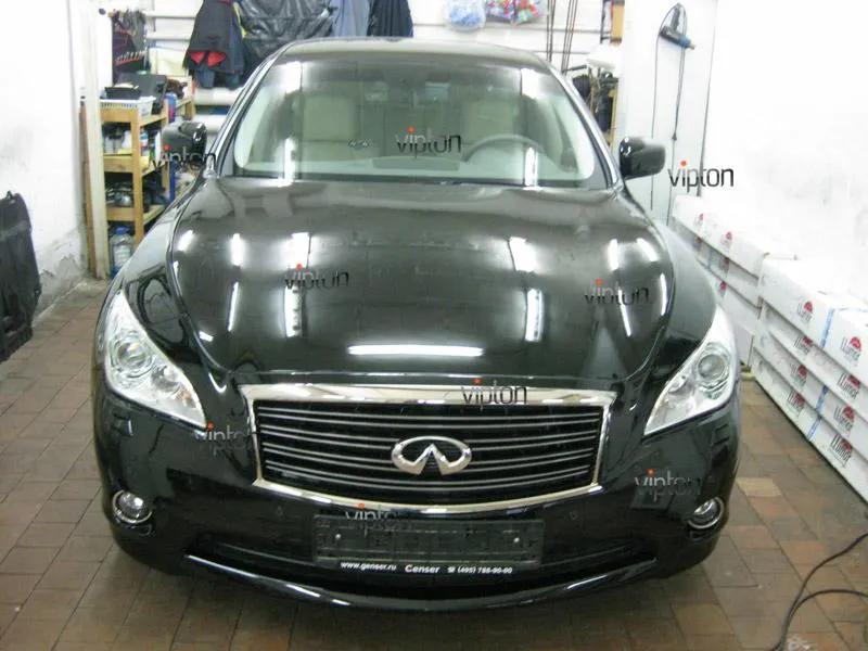 Автомобиль Infiniti М35. / Нанесение антигравийной пленки VENTURESHIELD. 6 Автомобиль Infiniti М35. / Нанесение антигравийной пленки VENTURESHIELD. 6