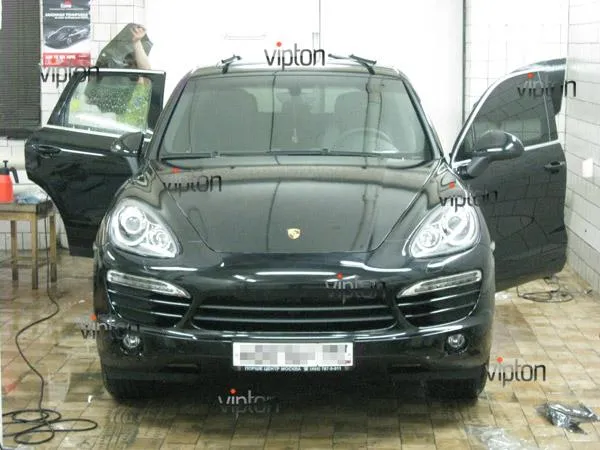 Porsche Cayenne. / LLumar ATR-15