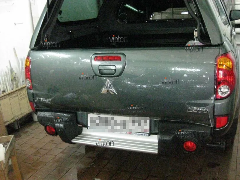 Автомобиль Mitsubishi L200 / Нанесение антигравийной пленки VENTURESHIELD. 4 Автомобиль Mitsubishi L200 / Нанесение антигравийной пленки VENTURESHIELD. 4
