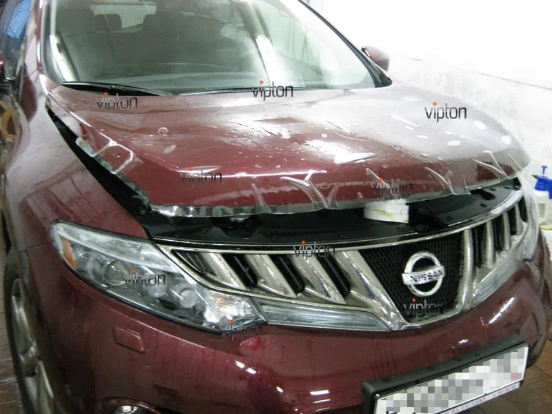 Автомобиль Nissan Murano.  / Нанесение антигравийной пленки VENTURESHIELD.