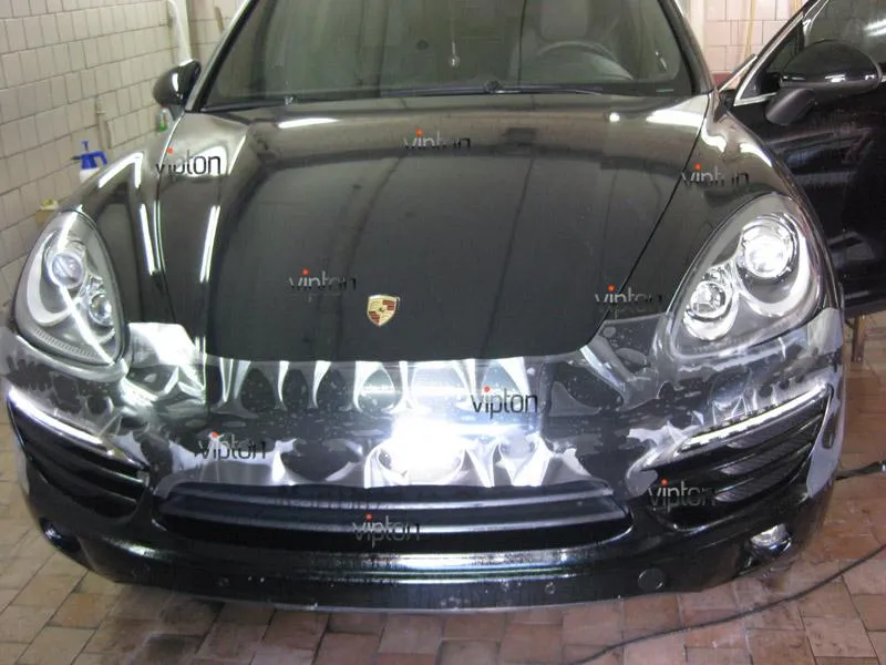 Автомобиль PORSCHE  CAYENNE. / Нанесение антигравийной пленки VENTURESHIELD.