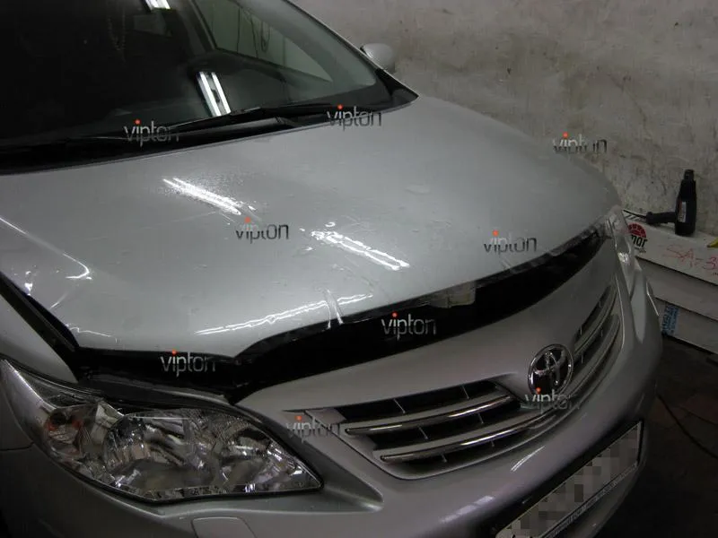 Автомобиль Тoyota Corolla. /  Нанесение антигравийной пленки VENTURESHIELD.