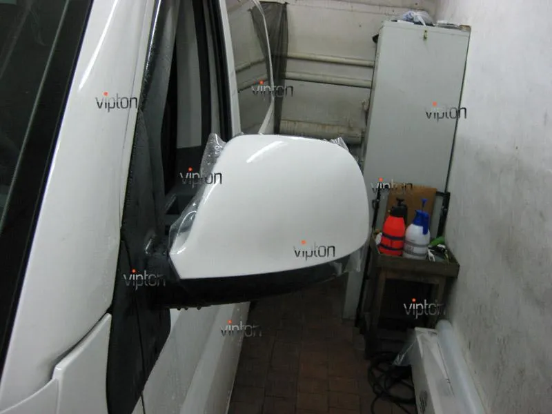 Автомобиль Volkswagen Multivan. / Нанесение антигравийной пленки VENTURESHIELD. 4 Автомобиль Volkswagen Multivan. / Нанесение антигравийной пленки VENTURESHIELD. 4