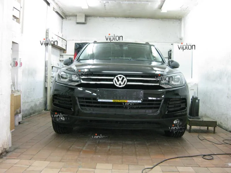 Автомобиль Volkswagen Touareg. / Нанесение антигравийной пленки VENTURESHIELD. 18 Автомобиль Volkswagen Touareg. / Нанесение антигравийной пленки VENTURESHIELD. 18