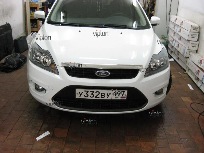 Автомобиль Ford Focus. / Нанесение антигравийной пленки VENTURESHIELD. 4 Автомобиль Ford Focus. / Нанесение антигравийной пленки VENTURESHIELD. 4