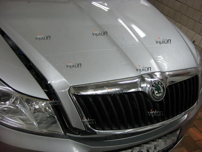 Автомобиль Skoda Octavia 2. / Нанесение антигравийной пленки VENTURESHIELD 2 Автомобиль Skoda Octavia 2. / Нанесение антигравийной пленки VENTURESHIELD 2