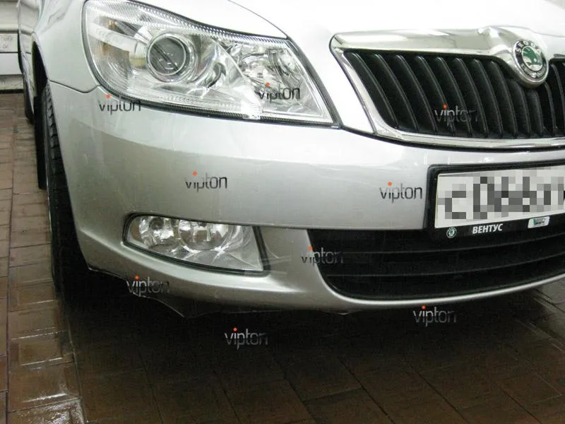 Автомобиль Skoda Octavia 2. / Нанесение антигравийной пленки VENTURESHIELD 6 Автомобиль Skoda Octavia 2. / Нанесение антигравийной пленки VENTURESHIELD 6