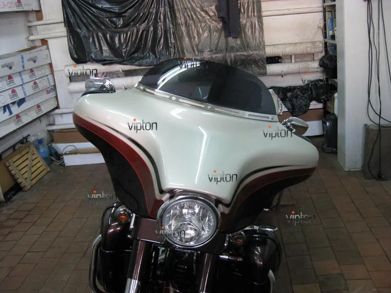 Мотоцикл Harley Davidson Street Glide / Нанесение антигравийной пленки 12 Мотоцикл Harley Davidson Street Glide / Нанесение антигравийной пленки 12