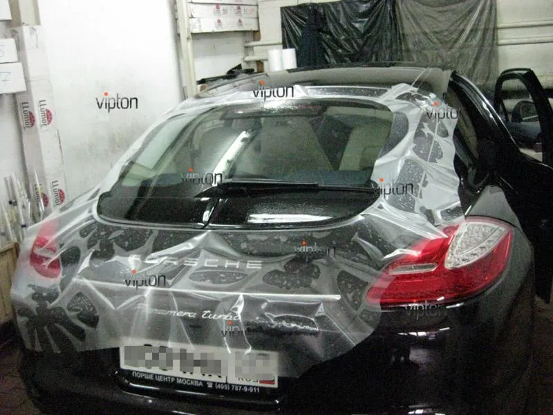 Автомобиль Porsche Panamera / Нанесение антигравийной пленки VENTURESHIELD. 8 Автомобиль Porsche Panamera / Нанесение антигравийной пленки VENTURESHIELD. 8