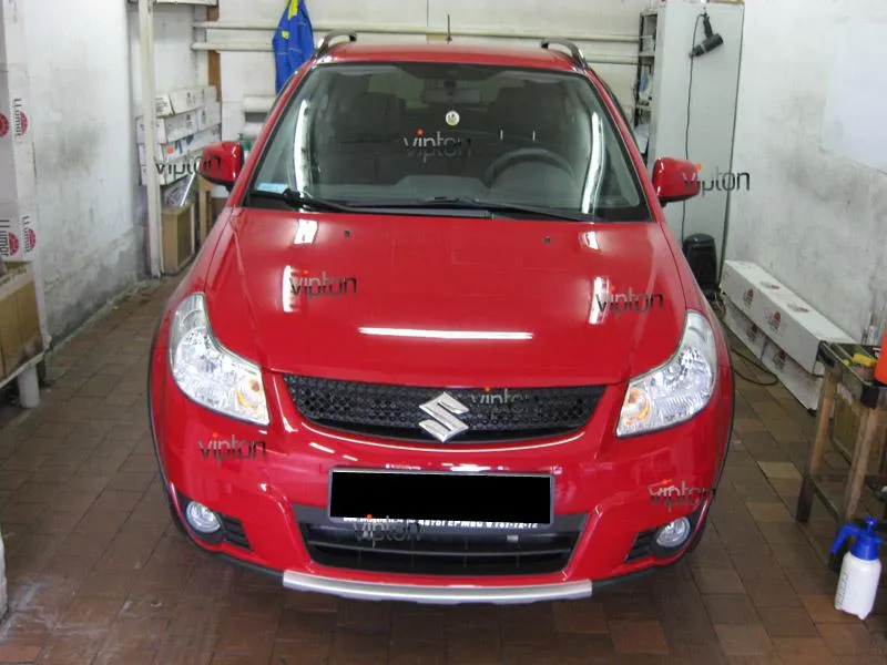 Автомобиль Suzuki SX 4 4 Автомобиль Suzuki SX 4 4