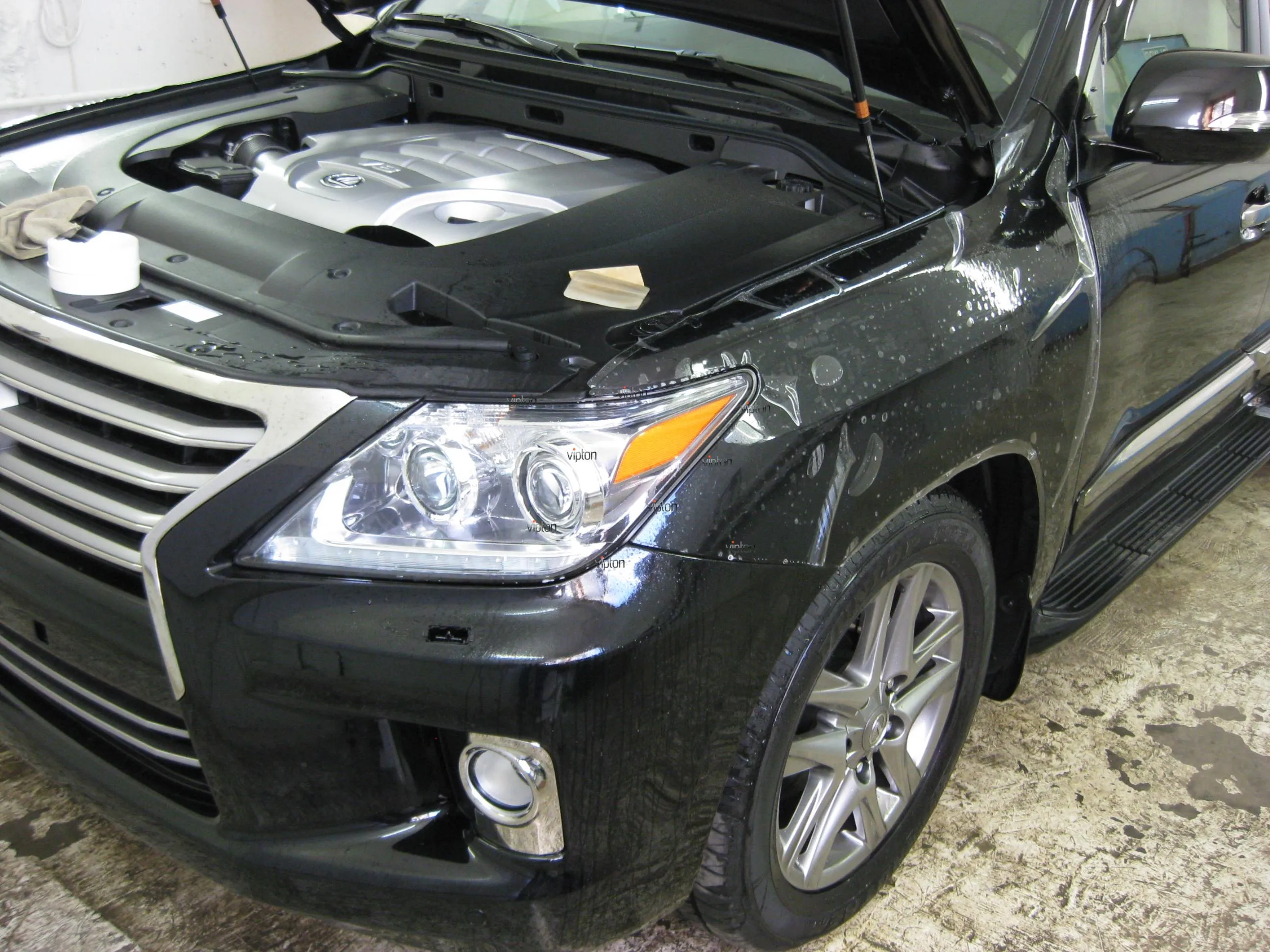 Автомобиль Lexus LX570 8 Автомобиль Lexus LX570 8