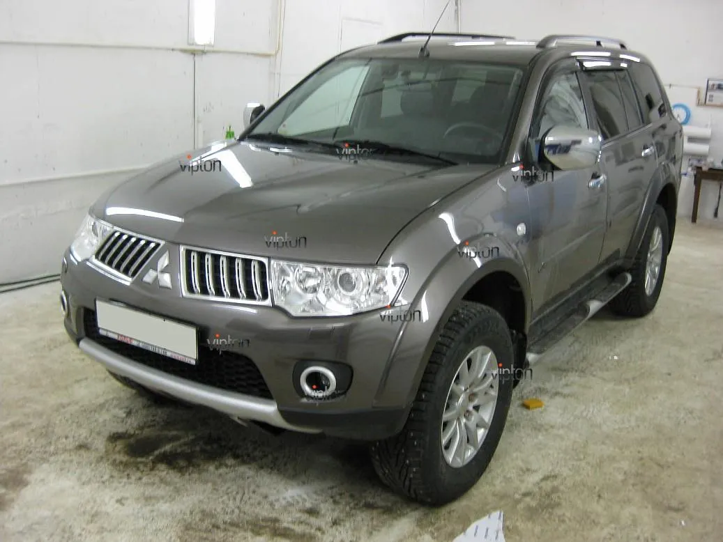 Автомобиль Mitsubishi Pajero Sport
