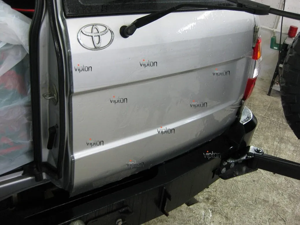 Автомобиль Toyota Land Cruiser 100 8 Автомобиль Toyota Land Cruiser 100 8