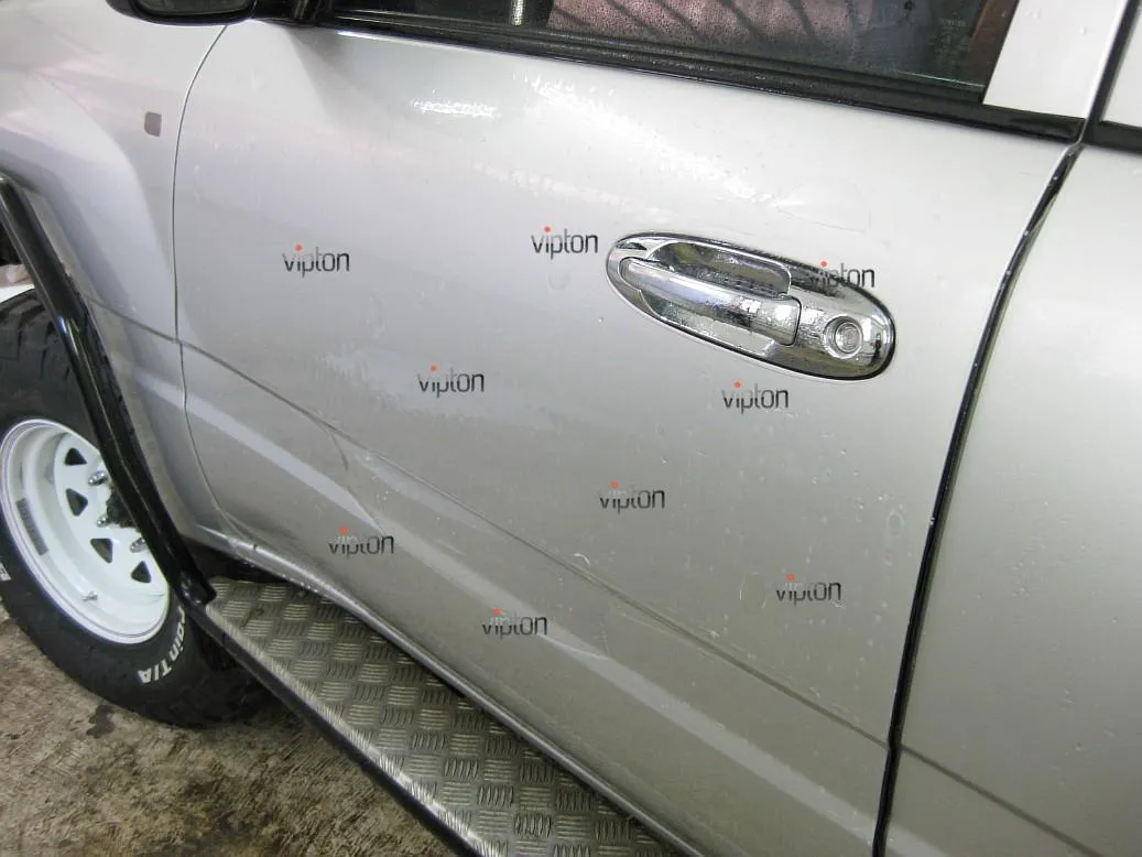 Автомобиль Toyota Land Cruiser 100 9 Автомобиль Toyota Land Cruiser 100 9