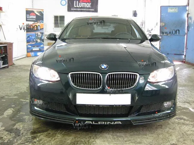 BMW 3 (E92) Alpina: Нанесение антигравийной пленки