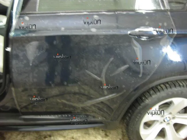 BMW X6: антигравийная защита 5 BMW X6: антигравийная защита 5
