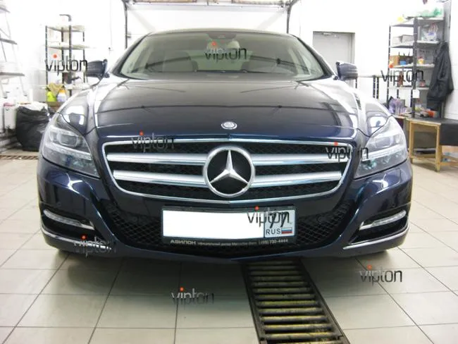 Mercedes Benz CLS: Нанесение антигравийной пленки 8 Mercedes Benz CLS: Нанесение антигравийной пленки 8