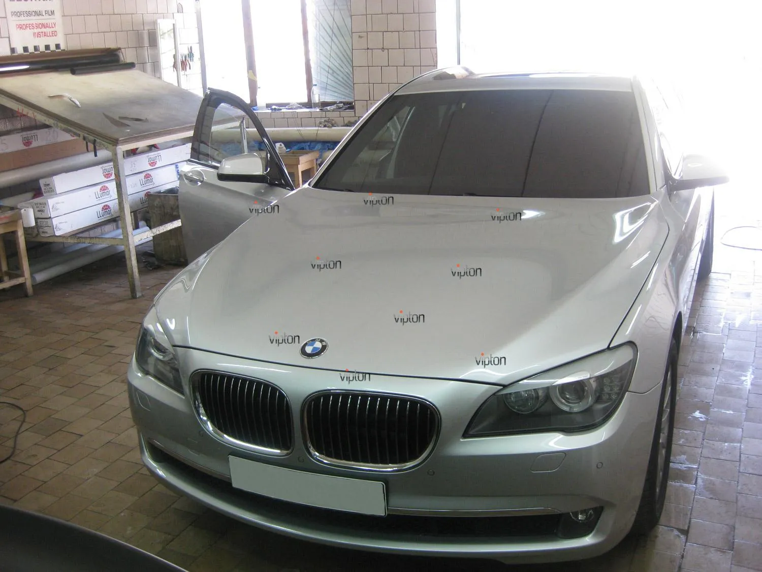 BMW 745 LF2