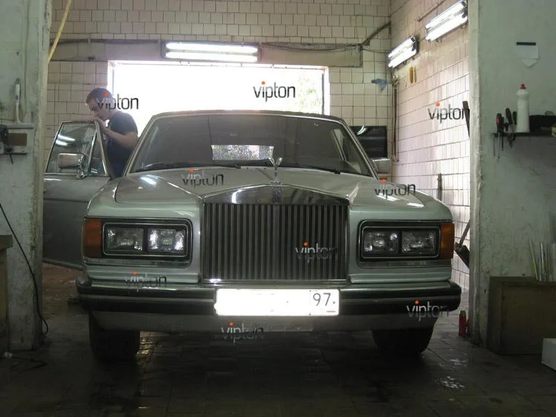Rolls-Royce: тонирование пленкой LLumar 3 Rolls-Royce: тонирование пленкой LLumar 3