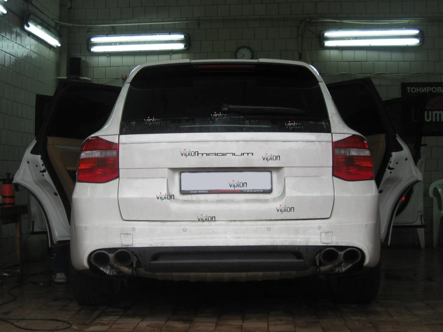 Porsche Cayenne Magnum 3 Porsche Cayenne Magnum 3