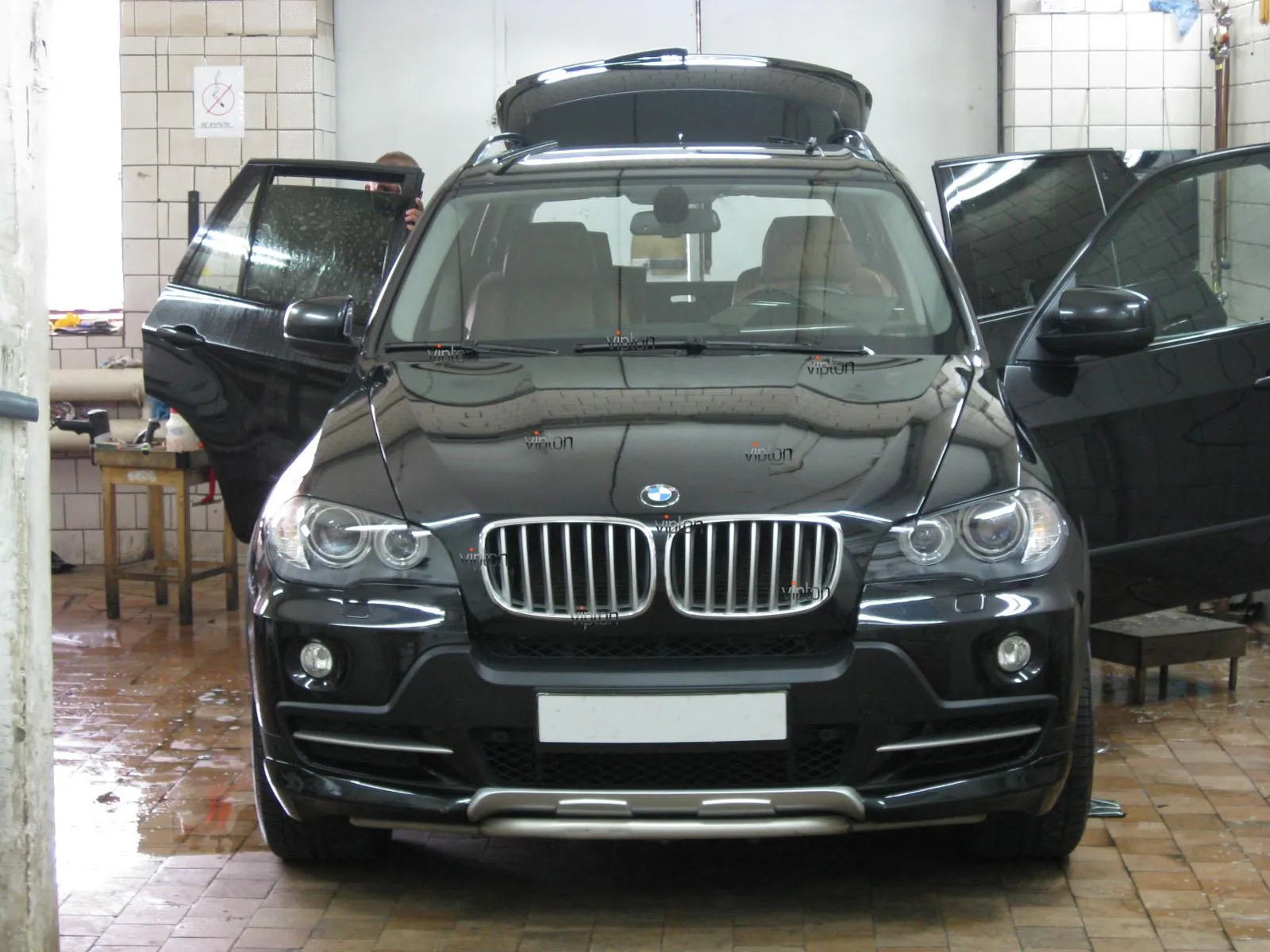 BMW X5: тонировка пленкой LLumar