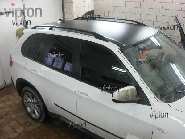 BMW X5: установка виниловой пленки 3 BMW X5: установка виниловой пленки 3