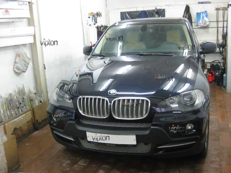 BMW X5: установка антигравийной пленки