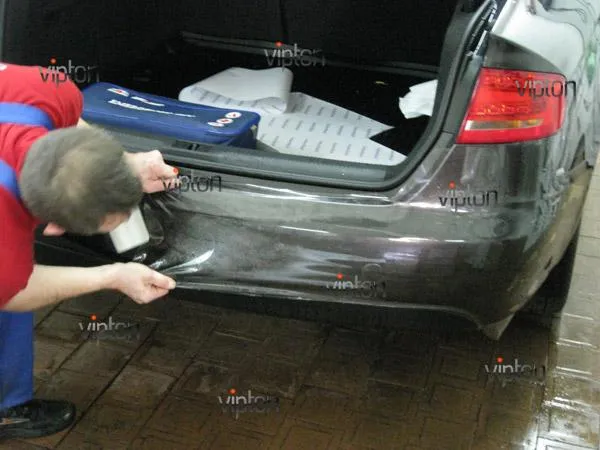 Автомобиль Audi А4 / Нанесение антигравийной пленки VENTURESHIELD. 4 Автомобиль Audi А4 / Нанесение антигравийной пленки VENTURESHIELD. 4