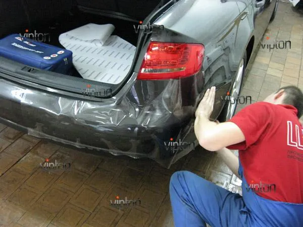 Автомобиль Audi А4 / Нанесение антигравийной пленки VENTURESHIELD. 6 Автомобиль Audi А4 / Нанесение антигравийной пленки VENTURESHIELD. 6