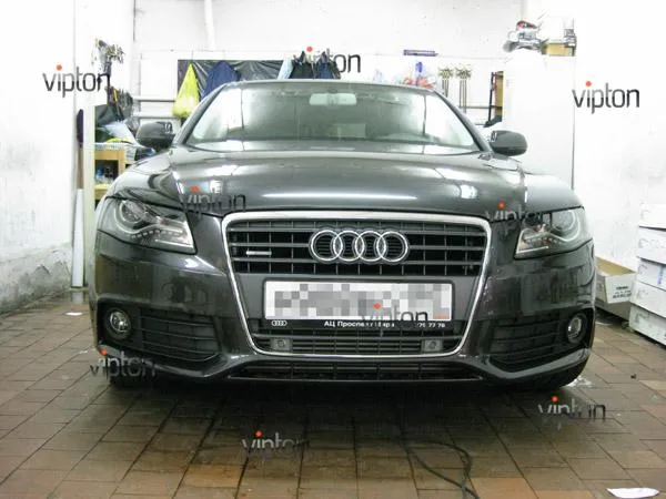 Автомобиль Audi А4 / Нанесение антигравийной пленки VENTURESHIELD. 9 Автомобиль Audi А4 / Нанесение антигравийной пленки VENTURESHIELD. 9