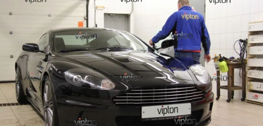 ASTON MARTIN 1 ASTON MARTIN 1