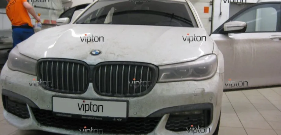 BMW-7 2