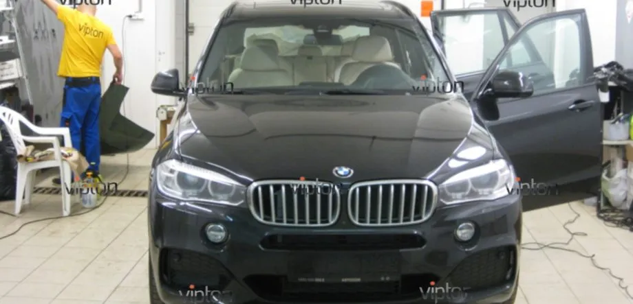 BMW X5: бронирование стекол 1 BMW X5: бронирование стекол 1