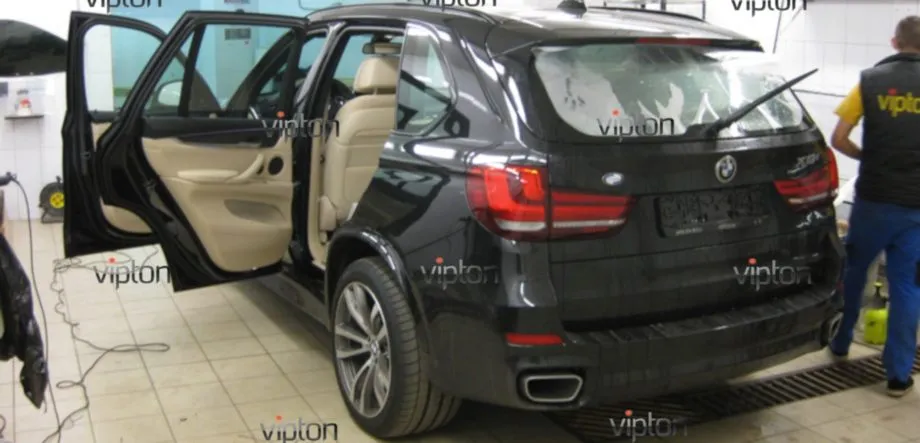 BMW X5: бронирование стекол 3 BMW X5: бронирование стекол 3