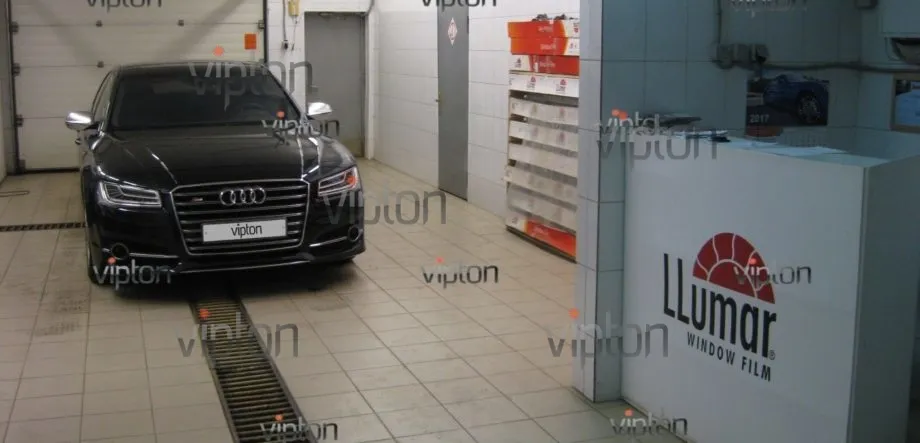 AUDI A8L: тонировка автомобиля 4