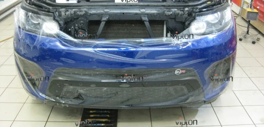 RANGE ROVER SPORT SVR: установка антигравийной пленки 2 RANGE ROVER SPORT SVR: установка антигравийной пленки 2