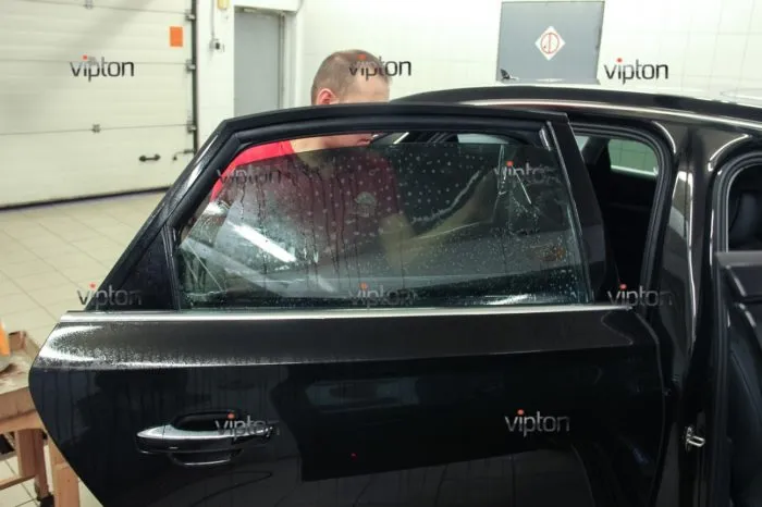 тонирование автомобилей Москва — Секреты популярности пленки Llumar | Тонировка автомобилей | Vipton
