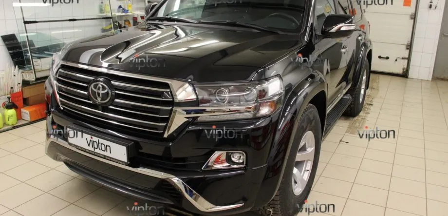 TOYOTA Land Cruiser 200: антигравийная защита пленкой 9 TOYOTA Land Cruiser 200: антигравийная защита пленкой 9
