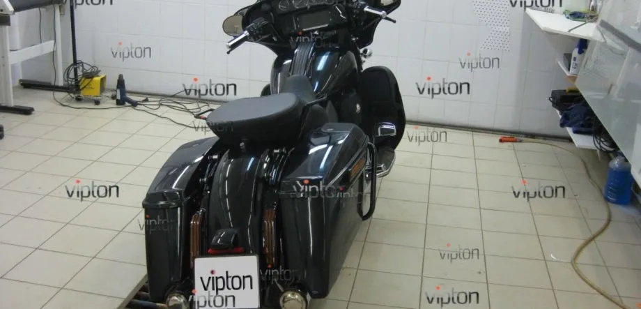 HARLEY DAVIDSON 4