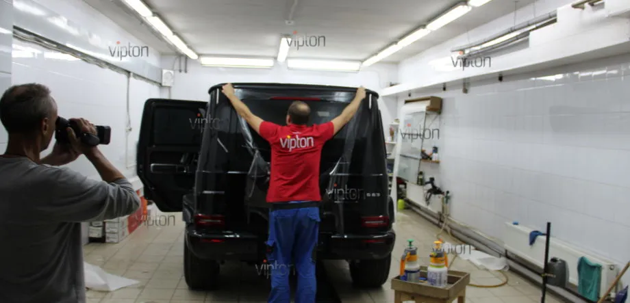 MERCEDES-BENZ G Установка антигравийной полиуретановой пленки LLumar Platinum Plus PPF 6