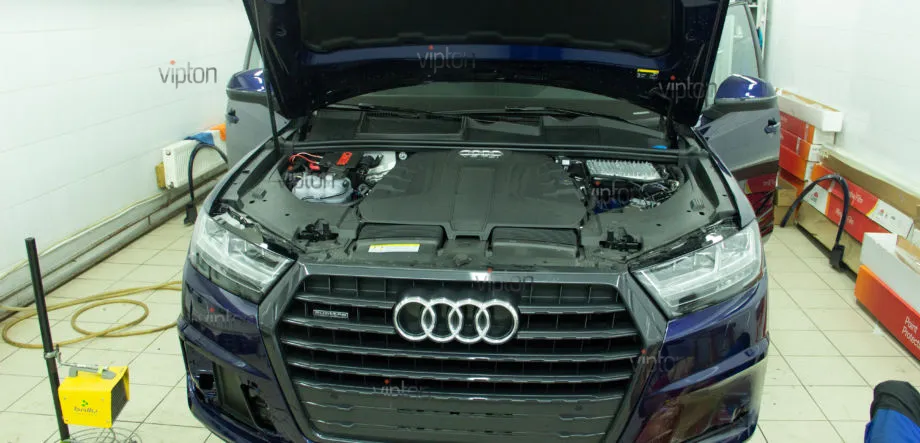 Audi Q7: Установка защитной антигравийной пленки LLUMAR GLOSS PPF 4 Audi Q7: Установка защитной антигравийной пленки LLUMAR GLOSS PPF 4
