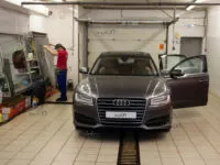 Audi A8: установка ударопрочной пленки