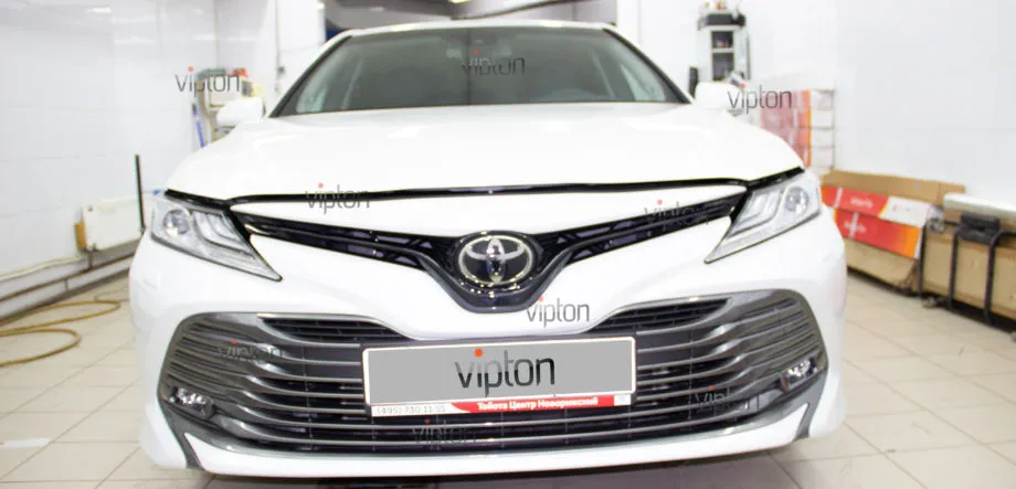 Toyota Camry:Антигравийная пленка  LLUMAR GLOSS PPF. 4