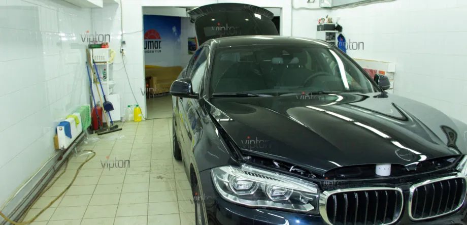 BMW X-6: тонирование 4