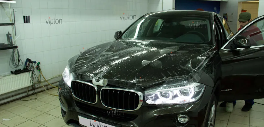 BMW X-6: Антигравийная защита LLUMAR GLOSS 3 BMW X-6: Антигравийная защита LLUMAR GLOSS 3