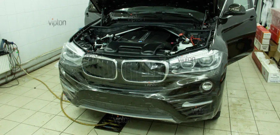 BMW X-6: Антигравийная защита LLUMAR GLOSS 5 BMW X-6: Антигравийная защита LLUMAR GLOSS 5
